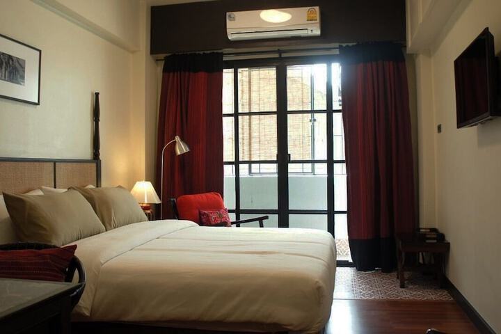 Room 13 of 46