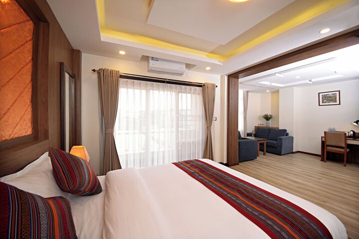 Room 16 of 121