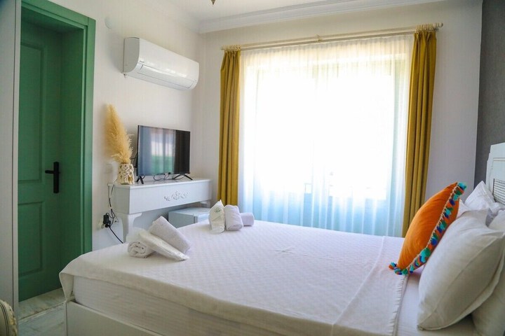 Room 20 of 72