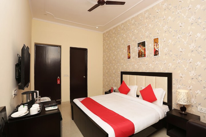 Room 6 of 21