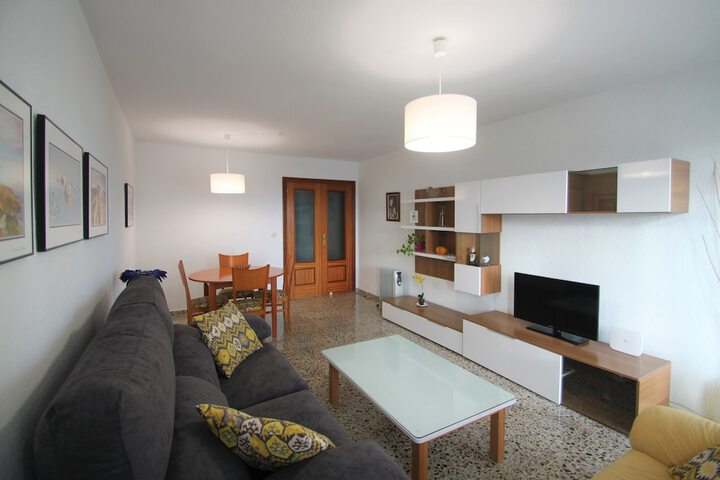 Room 15 of 28