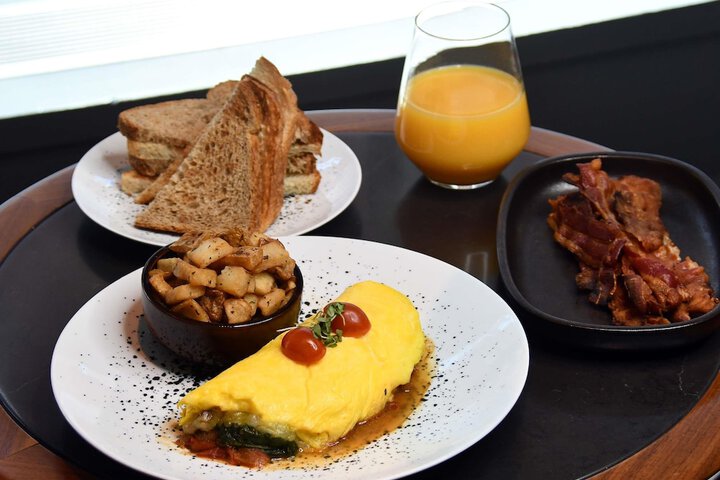 Breakfast/Coffee Service 79 of 162