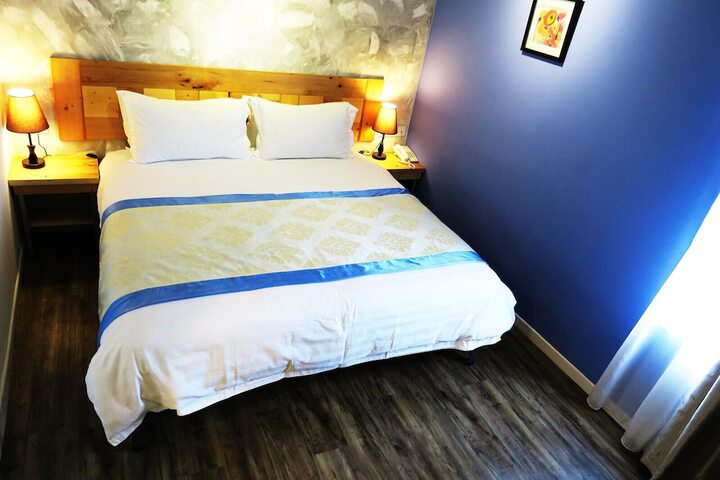 Room 7 of 34