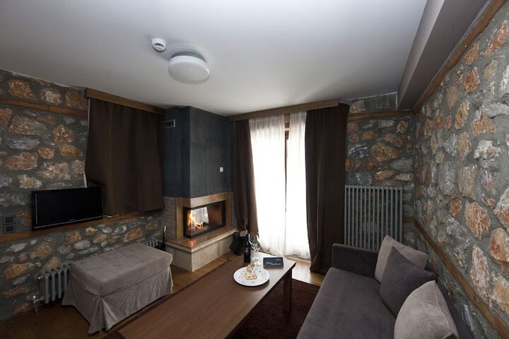 Room 8 of 22