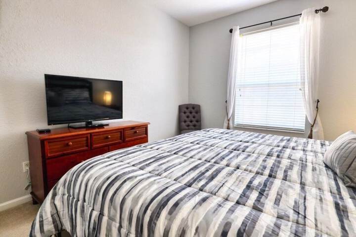 Room 5 of 26