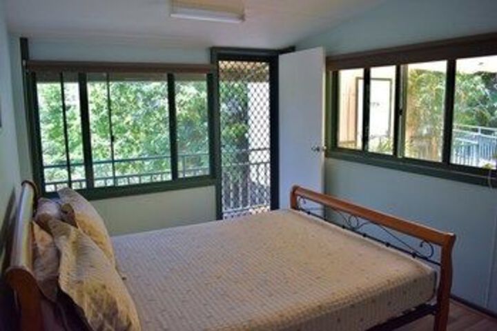 Room 37 of 69