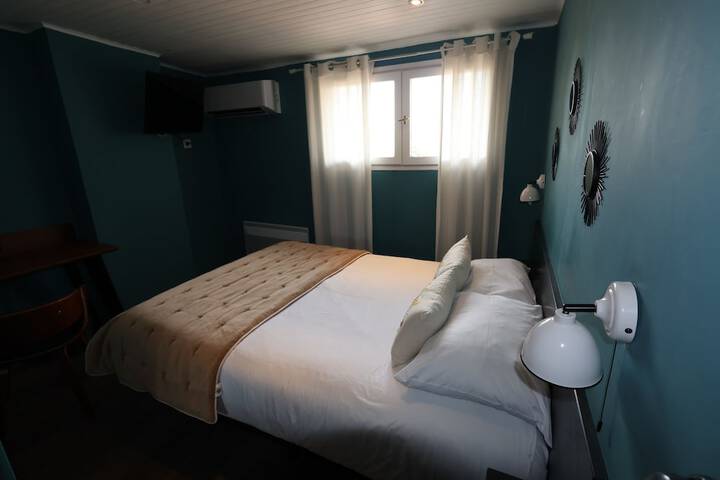Room 49 of 128