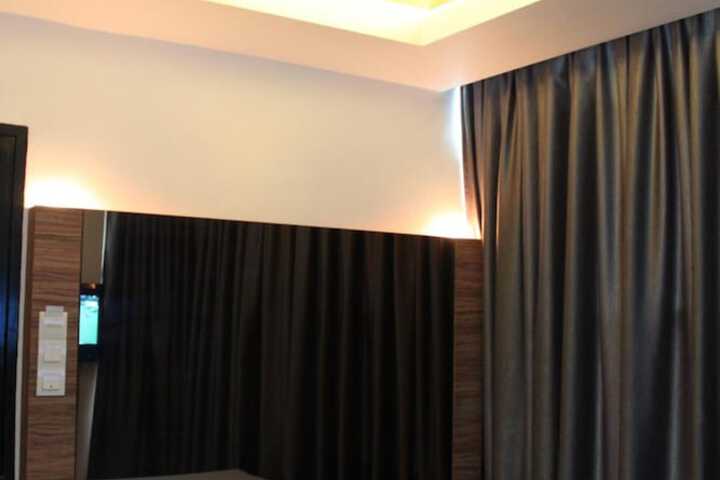 Room 20 of 32