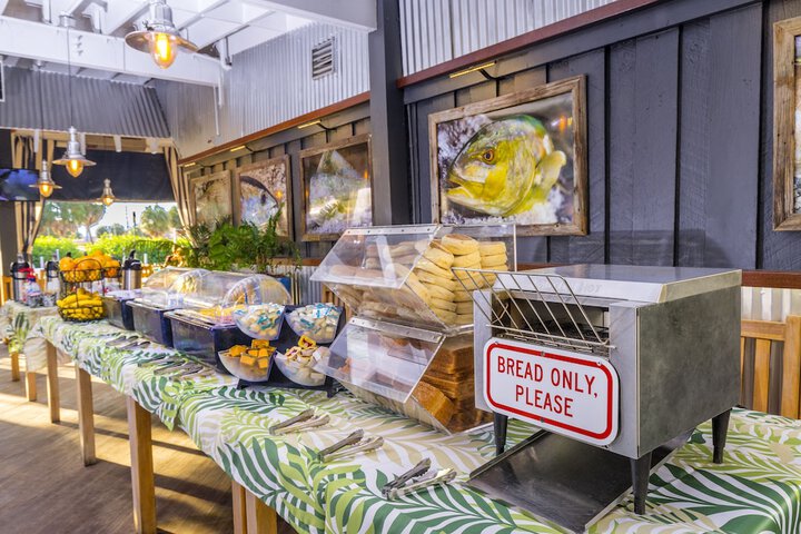 Breakfast buffet