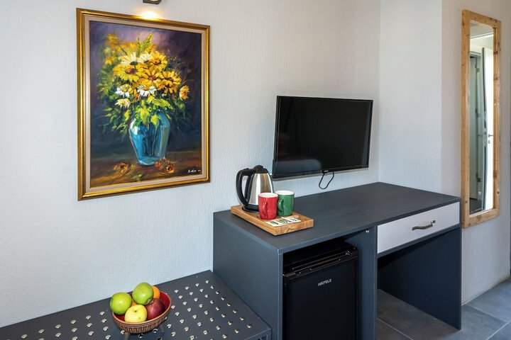 Room 14 of 32