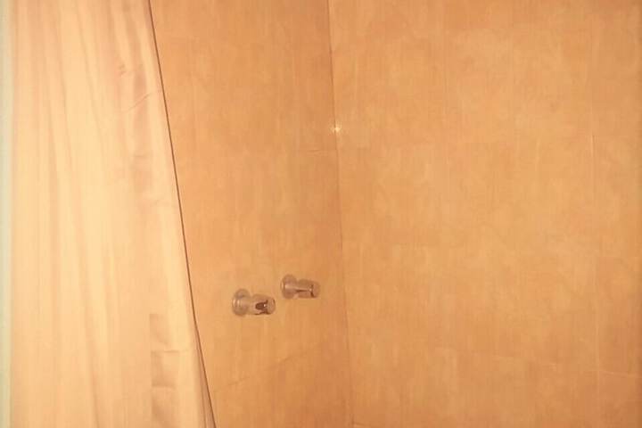 Room 50 of 108