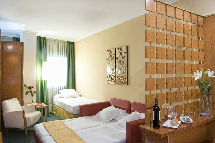 Room 10 of 41