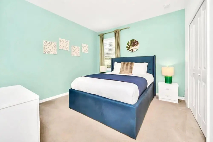 Room 3 of 22
