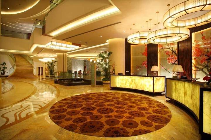 Lobby Entry