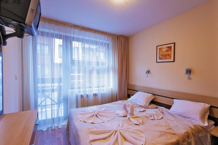 Room 10 of 39