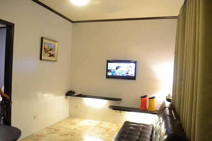 Room 29 of 114
