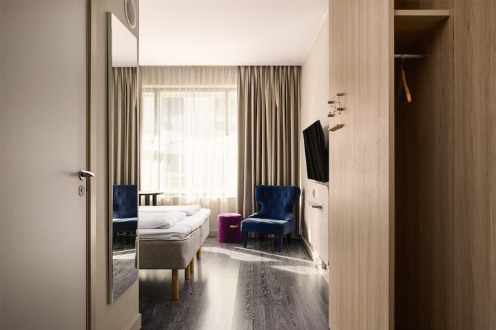 Room 6 of 41