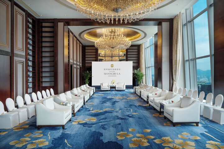 Ballroom/Hall 121 of 148