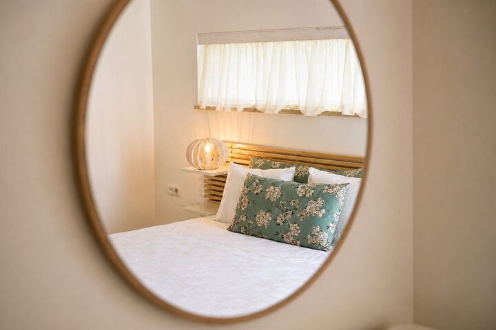 Room 4 of 51