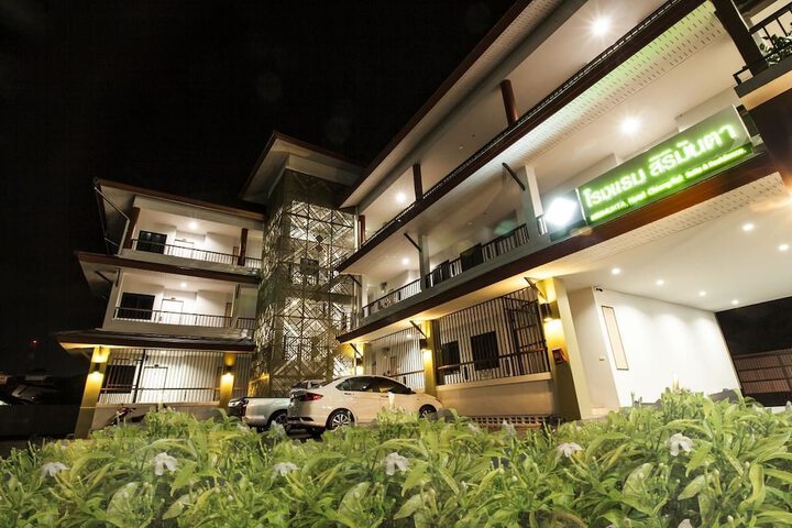 Hotel 32 of 36