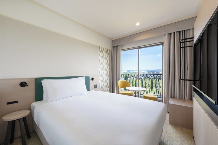 Room 3 of 41