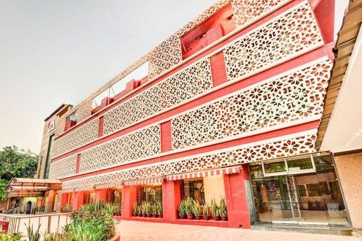 Hotel 75 of 81