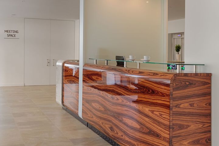 Concierge desk