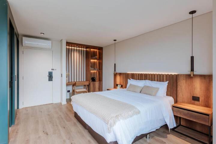 Room 2 of 12