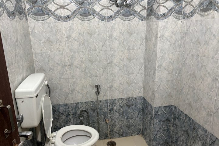 Room 12 of 15