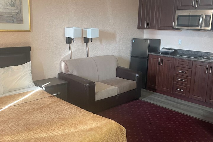 Room 28 of 95