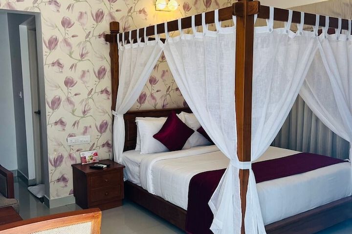 Room 26 of 86