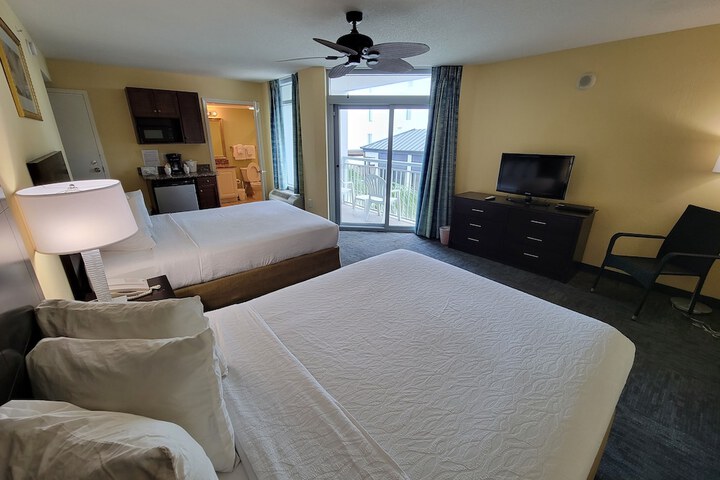Room 6 of 71