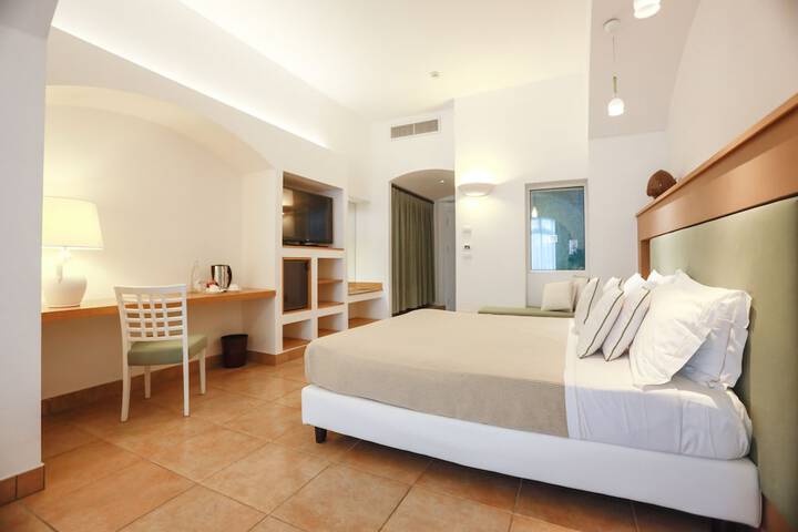 Room 21 of 120