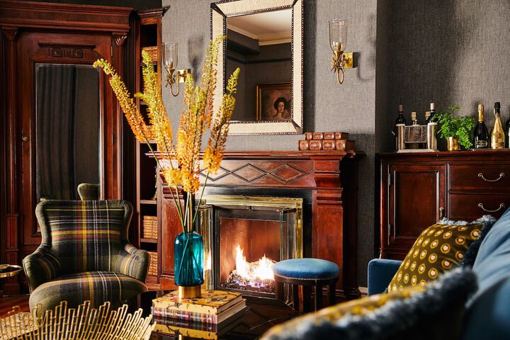 Guest Lobby