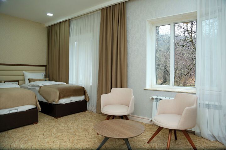 Room 7 of 64