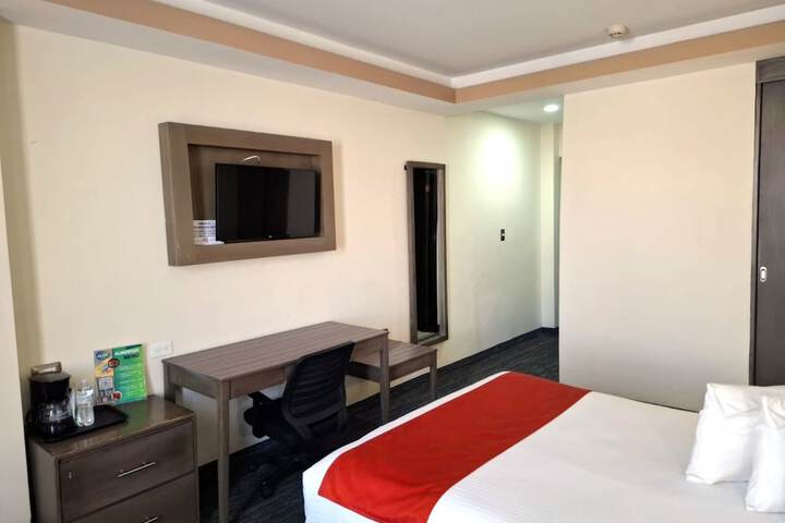 Room 10 of 25