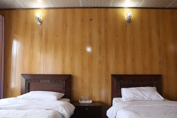 Room 27 of 29