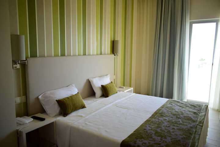 Room 6 of 47