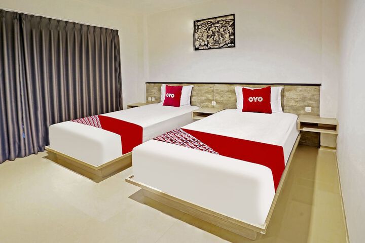 Room 15 of 33