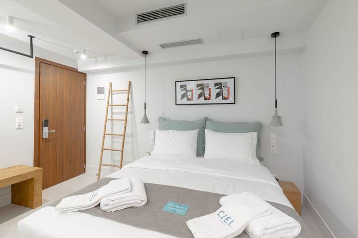 Room 13 of 54