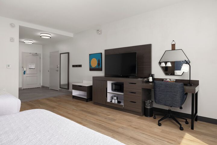 Room 12 of 81