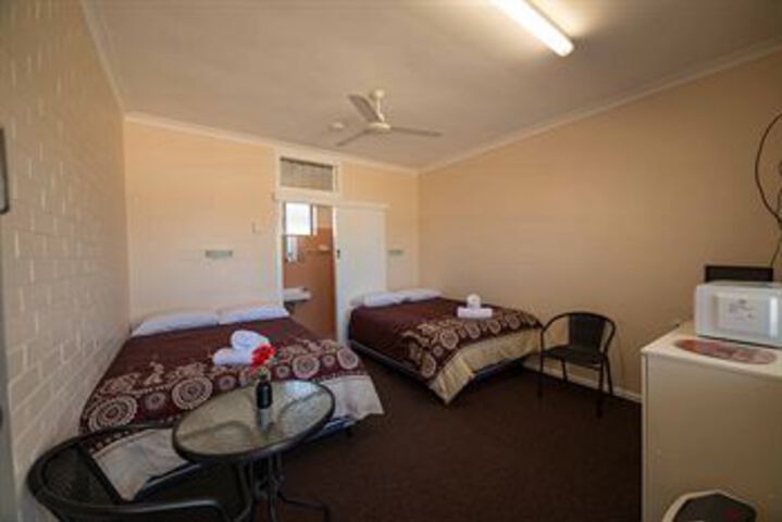 Room 5 of 16