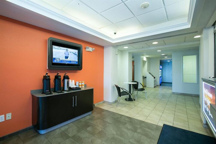 Guest Lobby