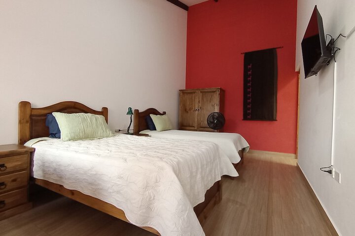 Room 9 of 35