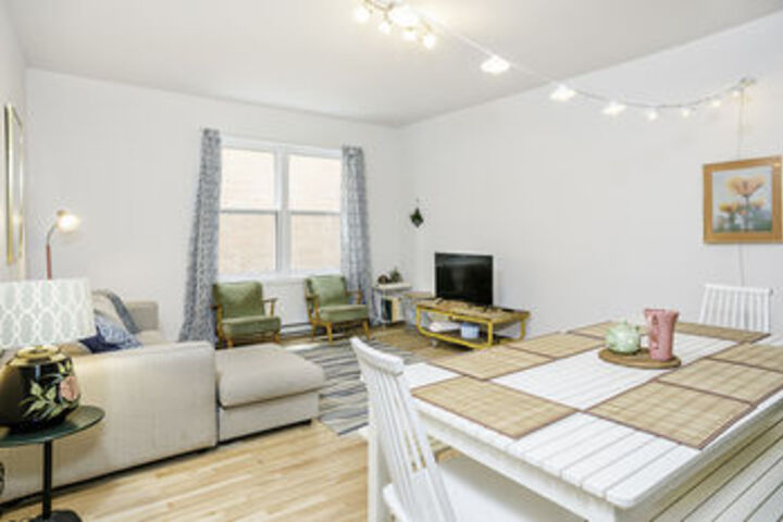 Artsy 4BR in Plateau by Sonder