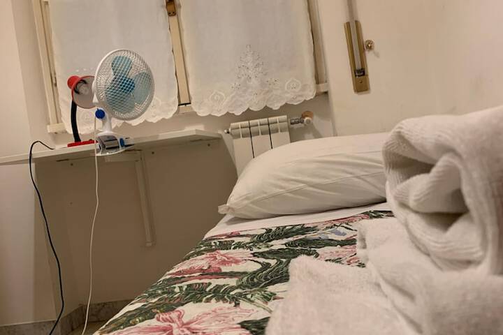 Room 15 of 43