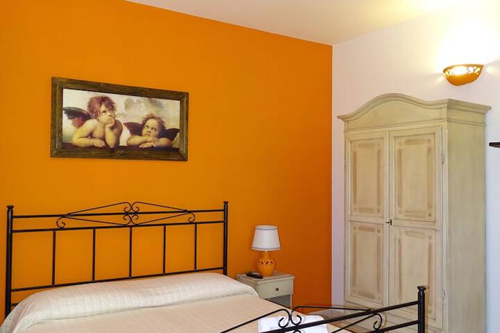 Room 25 of 88