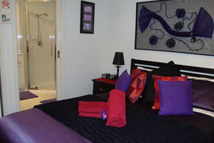 Room 9 of 27