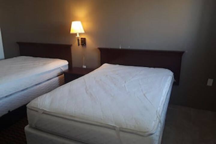 Room 19 of 111