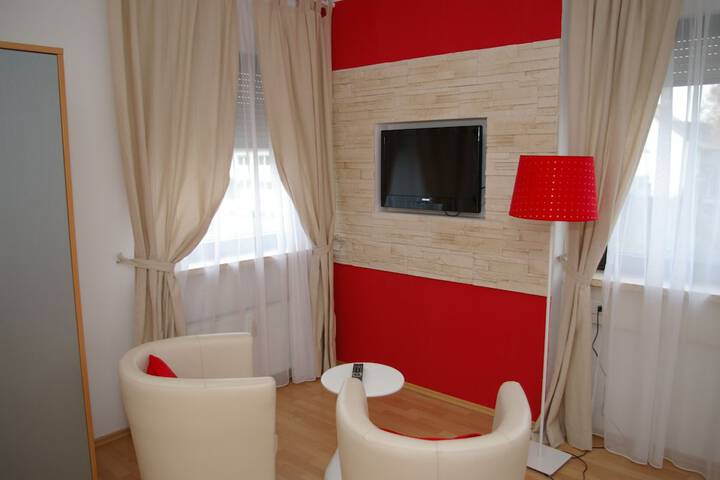 Room 13 of 26